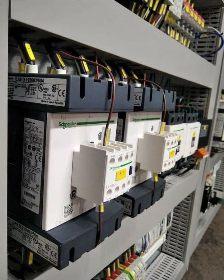 Installation des Armoires Image 9